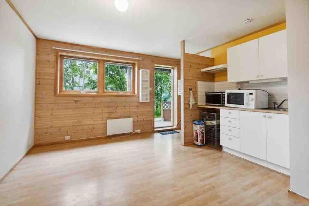 36 Sqm Studio Aparatment B Tromsø Zewnętrze zdjęcie